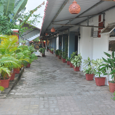 Soorya beach resort in pondicherry room pathway